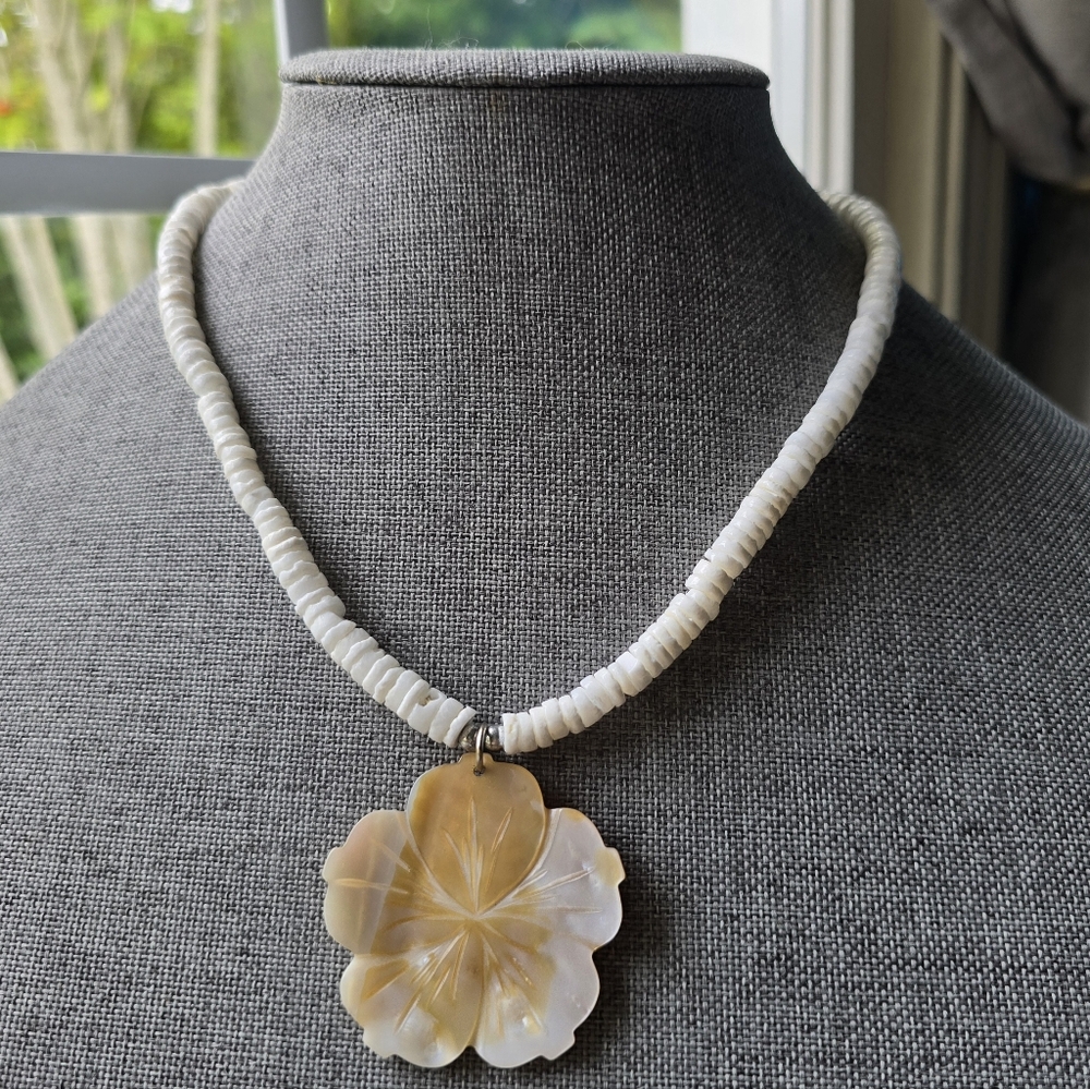 Vintage heishi shell necklace white with carved shell flower pendant puka Beach